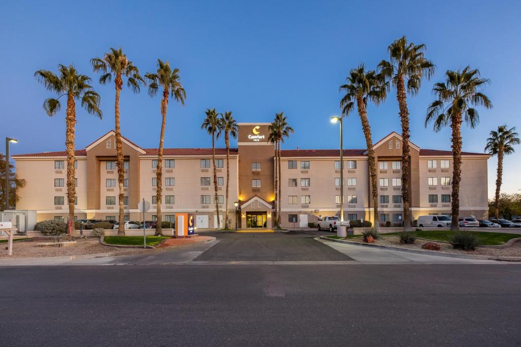 Comfort Inn Chandler - Phoenix South I-10 Main image 1